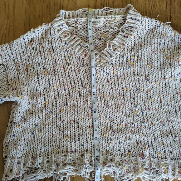 Adora Distressed Cropped Knit Sweater Size Small - Picture 5 of 7
